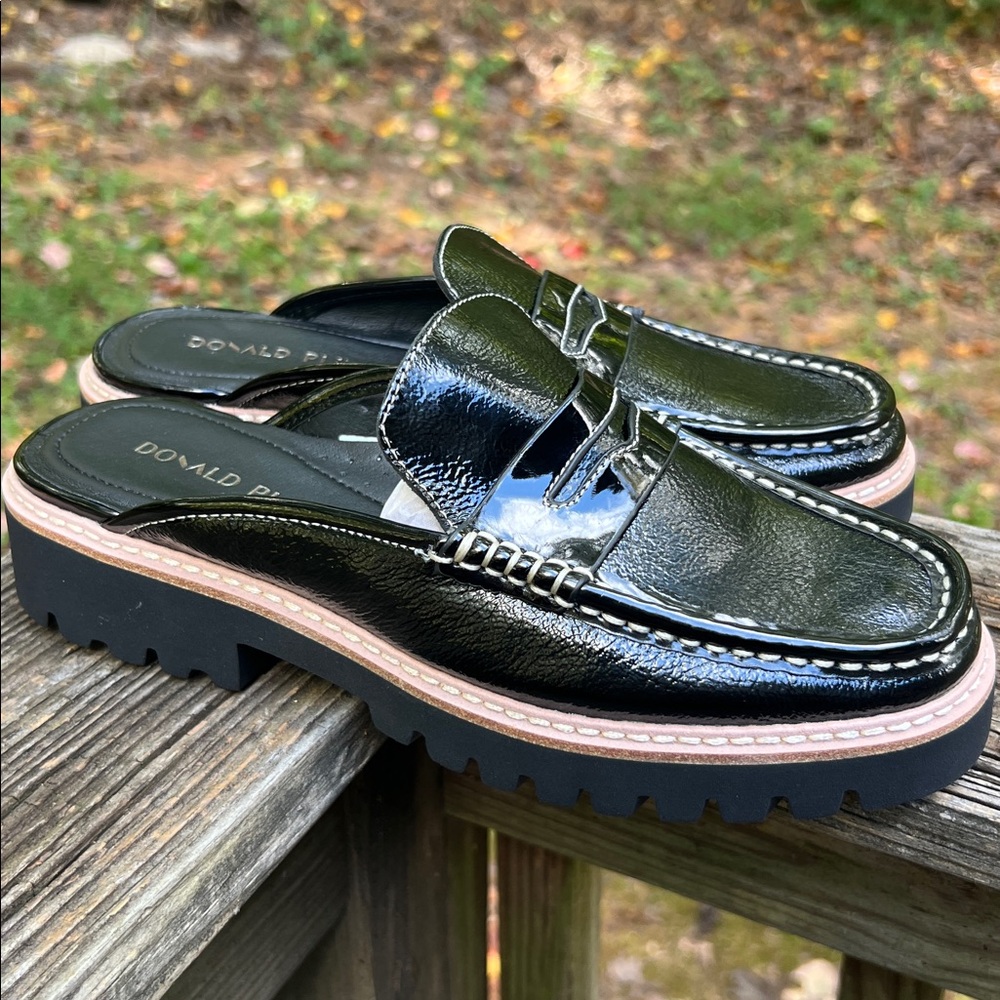 NEW Donald Pliner Black Leather Loafer Mule size 7.5 / 8